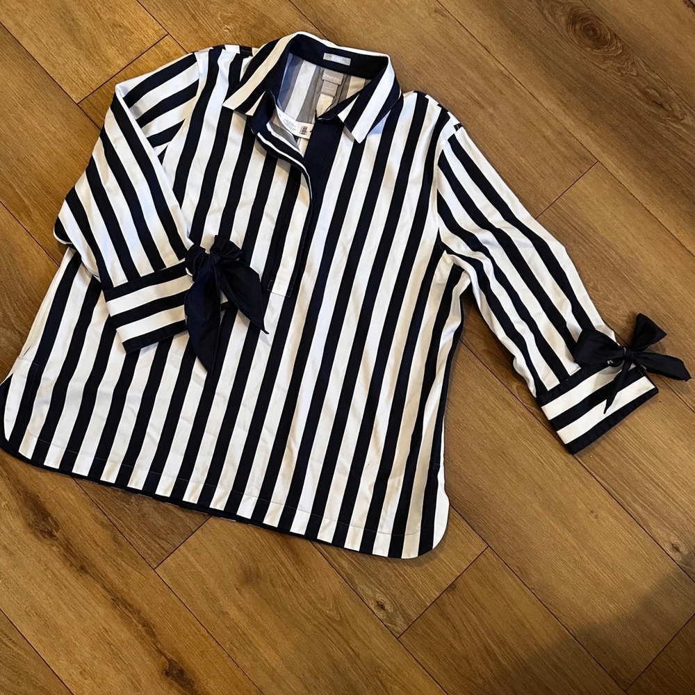 Chicos No-Iron Chic Stretch Navy White Striped Tie Sleeve Shirt Size 4 US 20